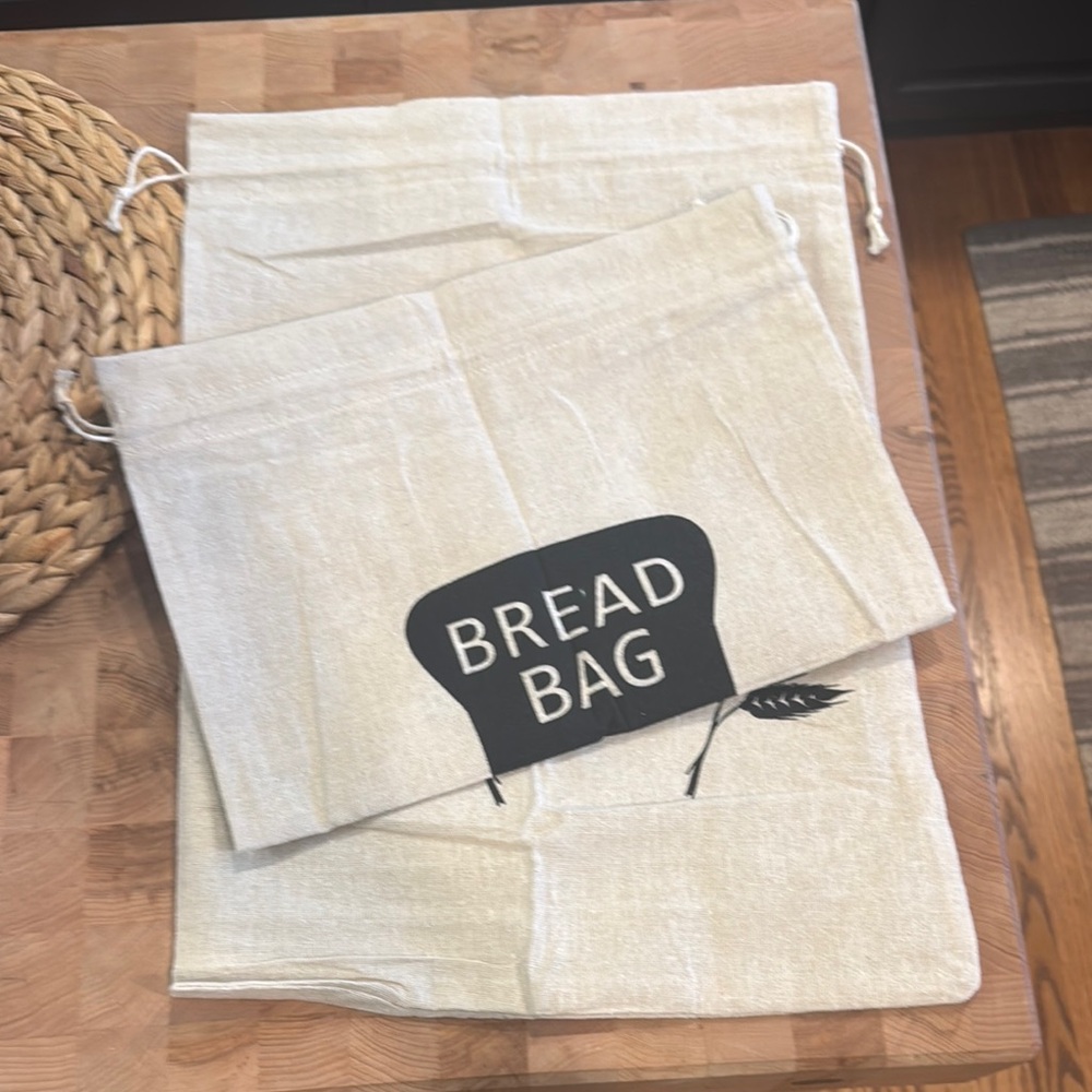 one Linen Bread Bag with plastic liner